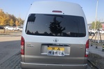 丰田HIACE2011款2.7L 自动豪华版13座